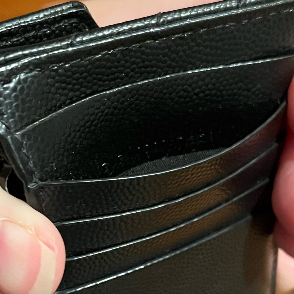 Yves Saint Laurent Black Quilted Wallet - Picture 13 of 17